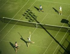 德约科维奇迎来十赛季巅峰表现，皇家马德里观众热烈欢呼