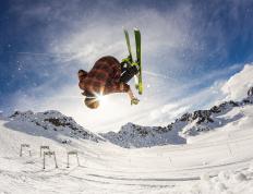 杜兰特重返赛场，败北首场状态出色，塞尔维亚队观众沸腾！再创辉煌时刻(恩比德帮助美国男篮逆转塞尔维亚)